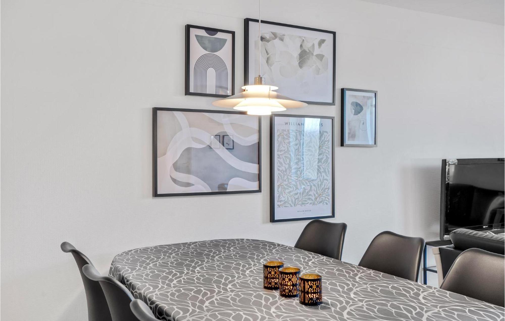 Amazing Home In Hvide Sande With Wifi Bjerregard Exterior photo